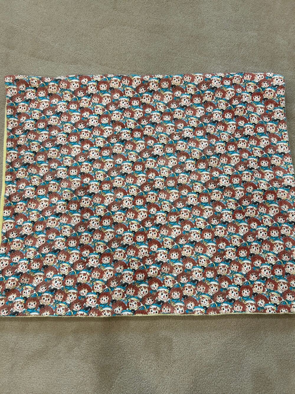 Raggedy Ann And Andy cotton blanket vintage 64" by 39" clean
